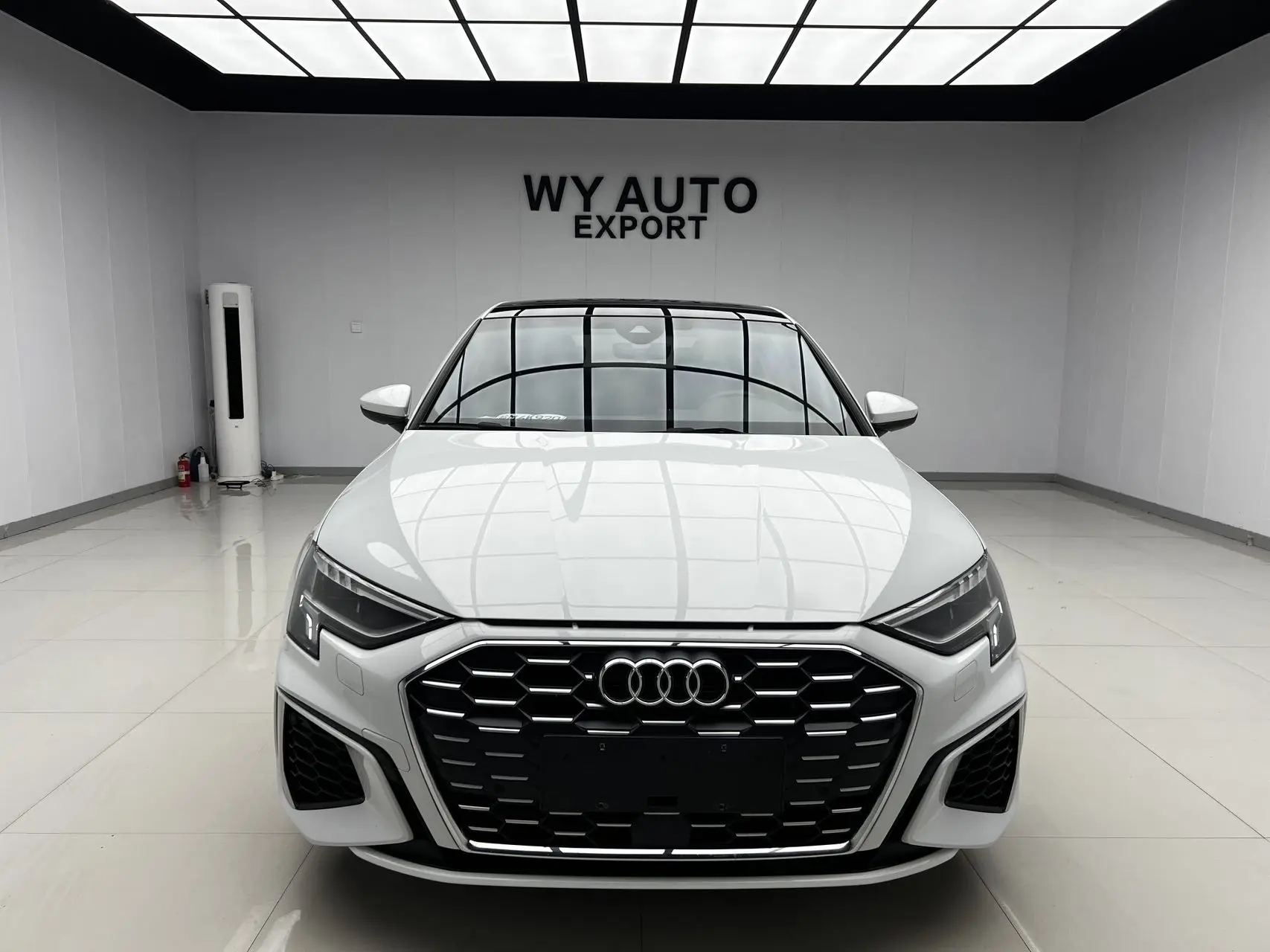 🔥 Audi A3L Limousine 35 TFSI Sport — стильный седан с идеальной историей!

Цена в Москве: — 2.571.0