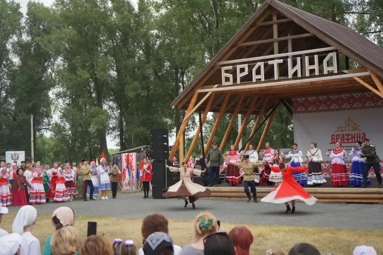 Любо, «Братина»! В Кривошеино прошел межрегиональный фестиваль казачьей культуры