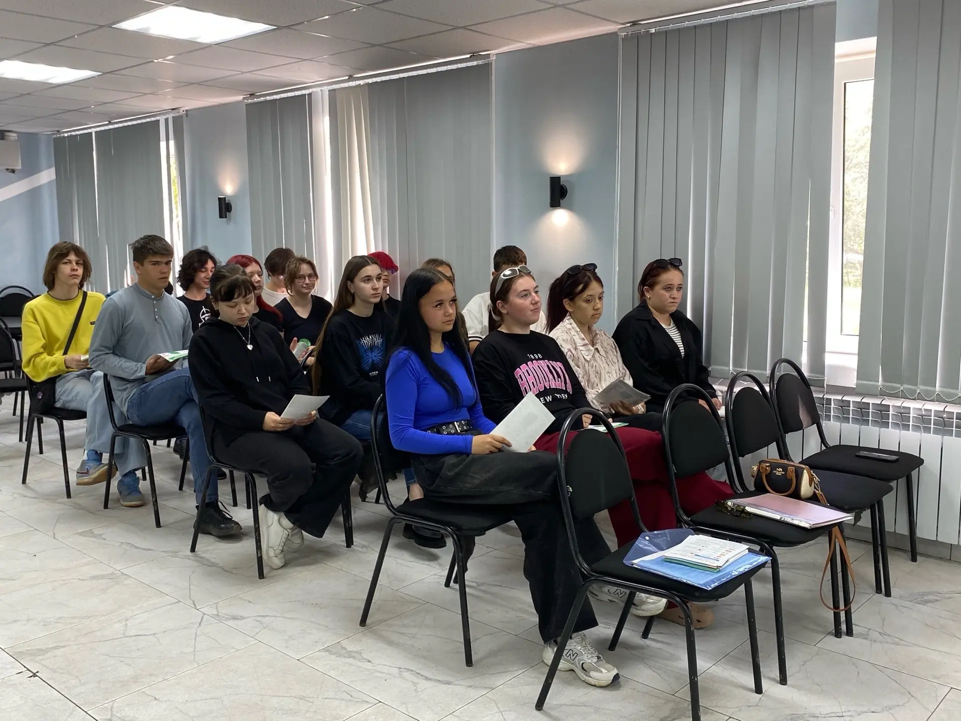📍 Знать, чтобы жить: в ЕТСТСО прошел урок о борьбе со СПИДом

📌Студенты погрузились в тему, котора
