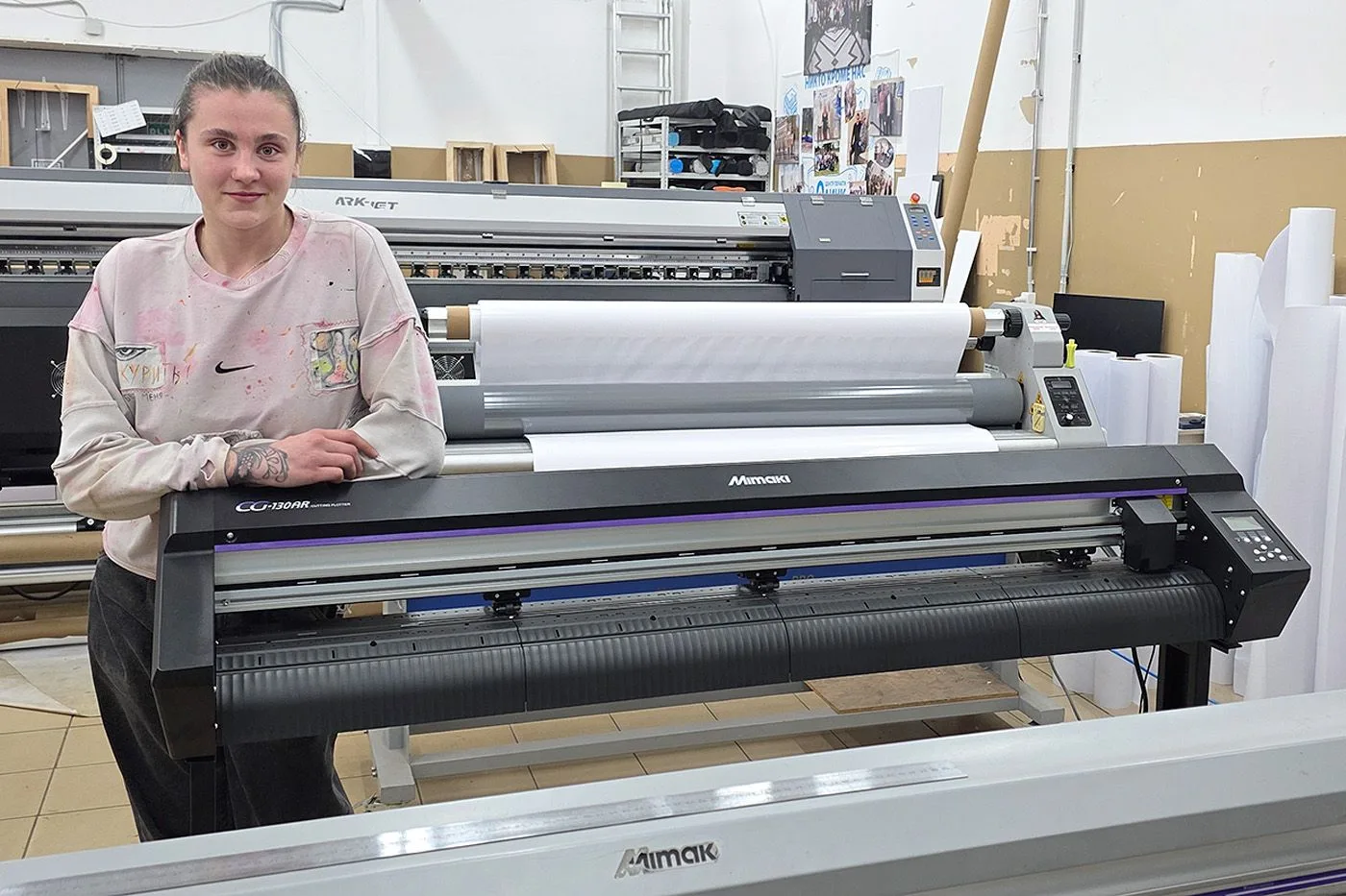 Запуск третьего по счету режущего плоттера Mimaki выполнен в Казани на производстве наш...
