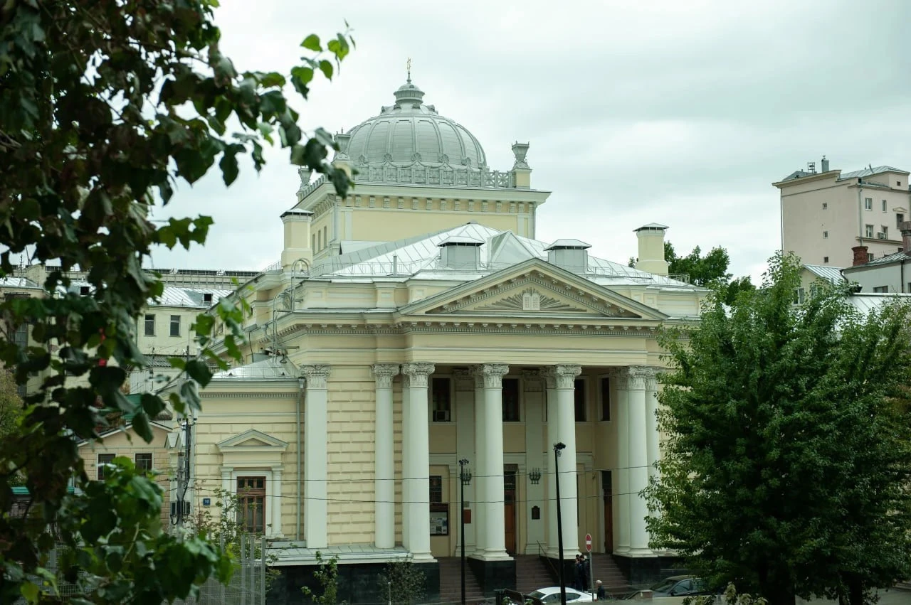 Переулок, падающий в бездну. Пешеходная экскурсия