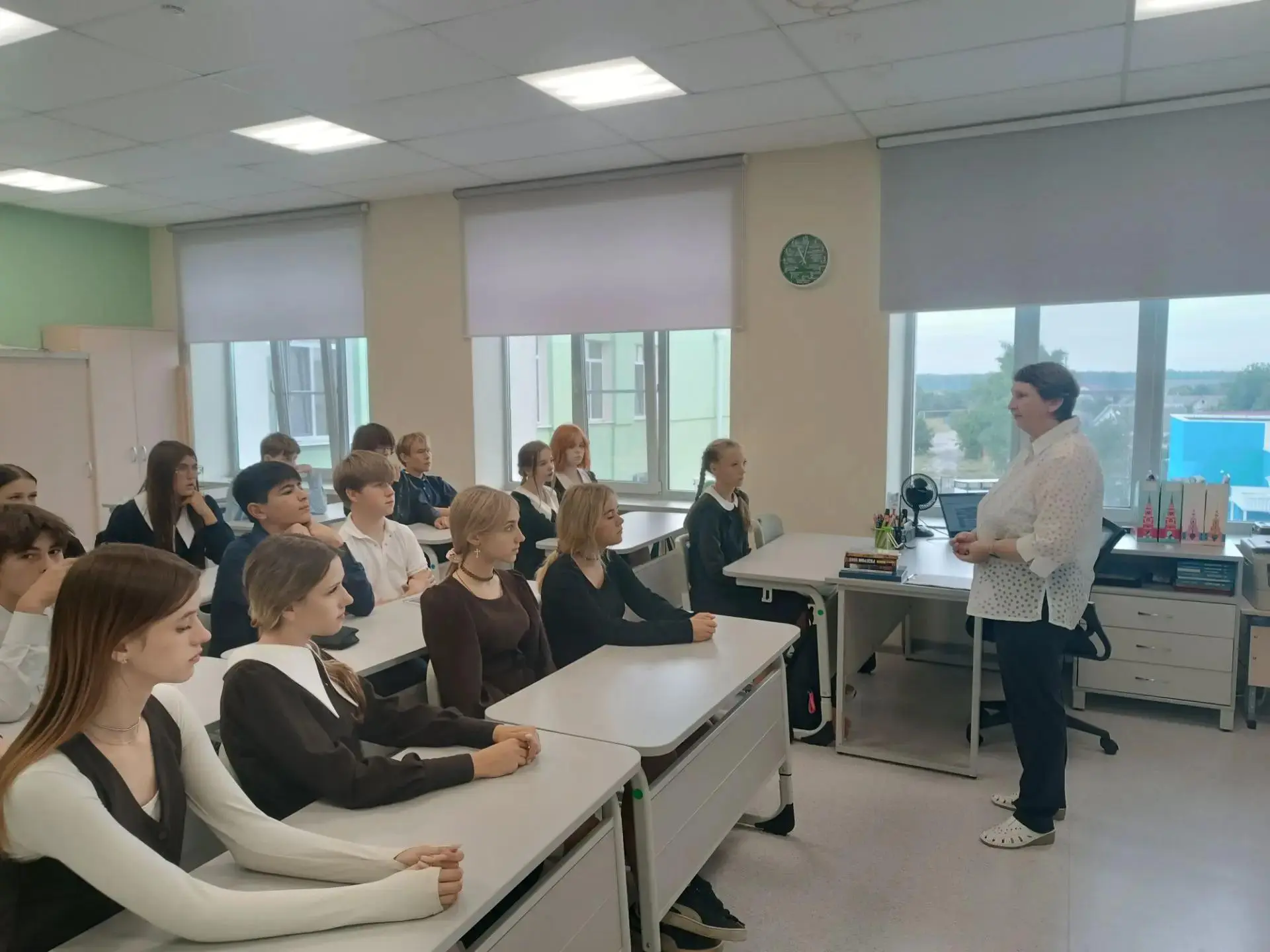 Сегодня, 2 сентября, заведующая Мелиховской модельной сельской библиотекой Альшаева Еле...