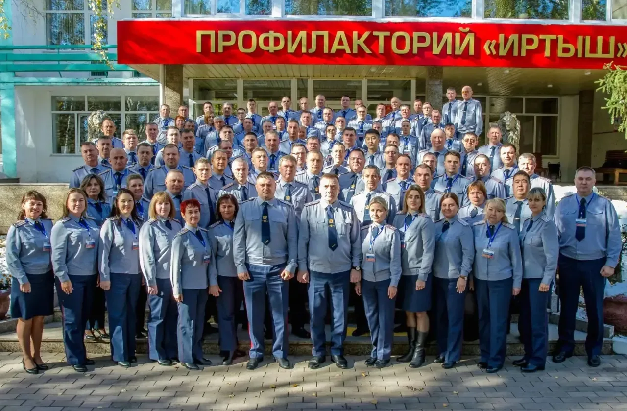 Уважаемые коллеги, дорогие ветераны!