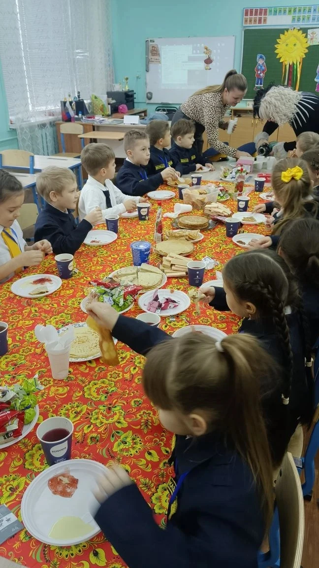 👋«Здравствуй, Масленица!» 🥞🥞🥞Масленица — один из самых старых праздников в России. Её отмечали ещё в