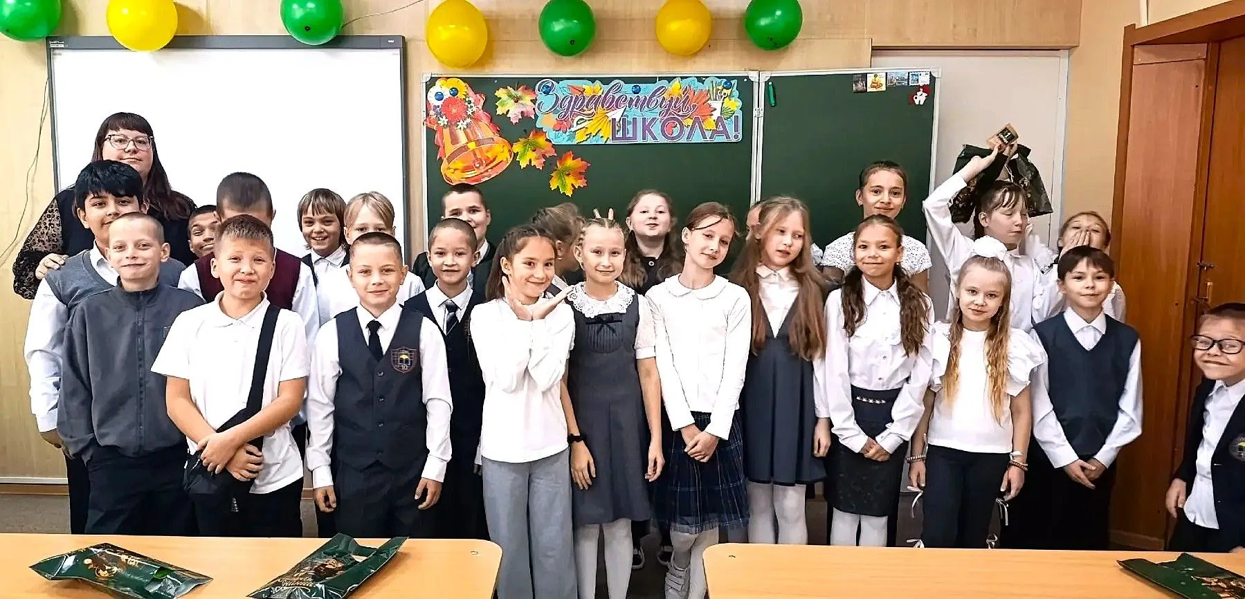 📸 Продолжаем нашу тёплую и по-настоящему солнечную фотогалерею с Дня знаний! ☀️✨