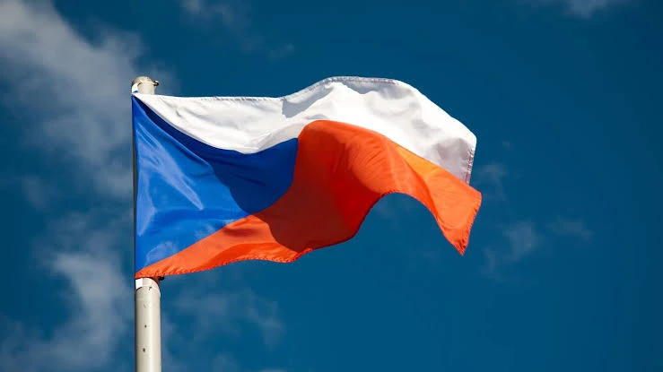 Чехия с пятого августа перестаёт выдавать защиту мужчинам с Украины призывного возраста