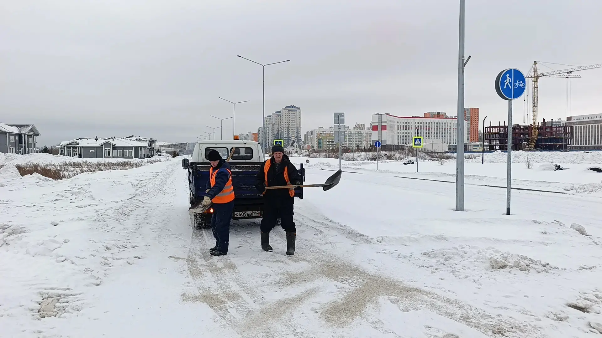 Уважаемые кемеровчане!  Под вчерашним постом в социальных сетях получил 45 обращений по поводу голол