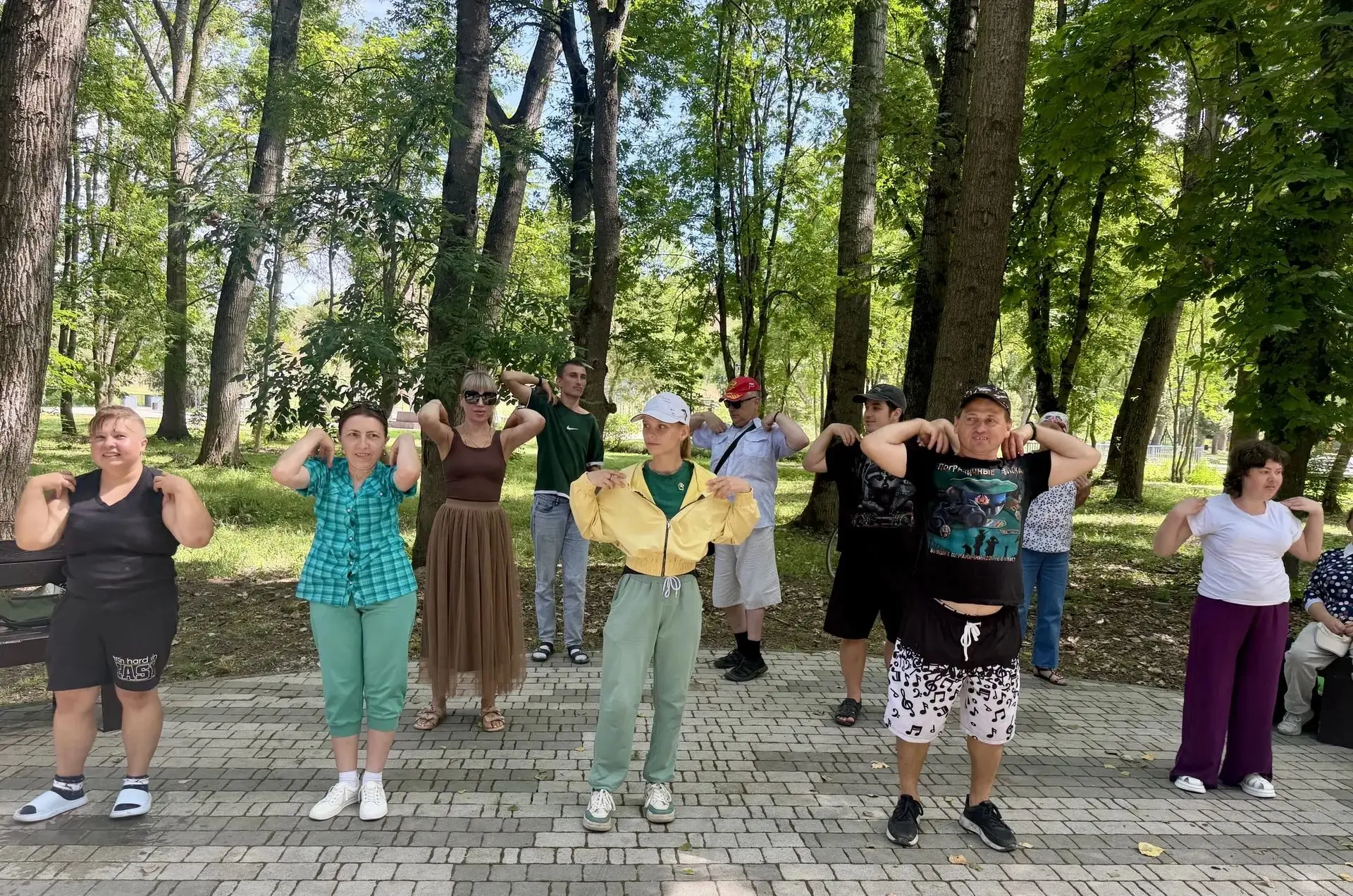 🏃‍♂️ «Движение — жизнь!»: бодрый спортивный день с клубом «Творческий союз» ✨