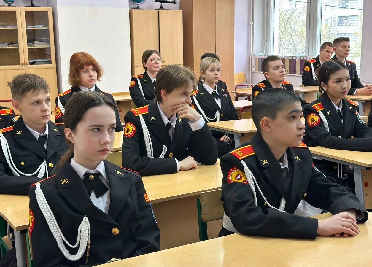 Песни, которые приближали Победу  📣 В этот понедельник мы посетили занятие «Разговоры о важном» в 7Д
