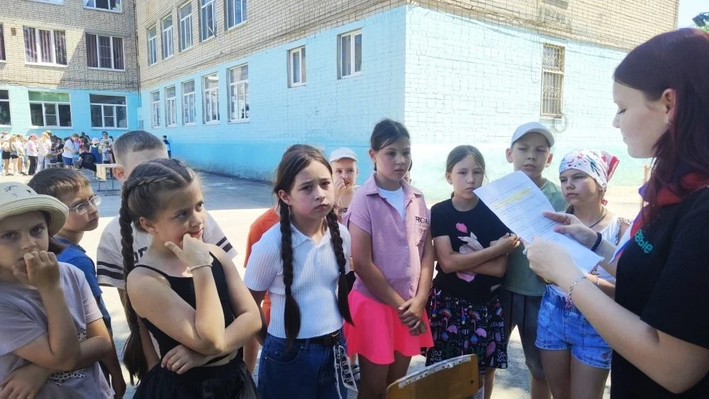 Сегодня в нашем летнем лагере прошёл масштабный квест «Путешествие по России: Семь Чудес», приурочен