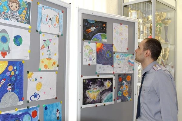 В УФСИН организован конкурс детских рисунков «Космос в детских ладошках»