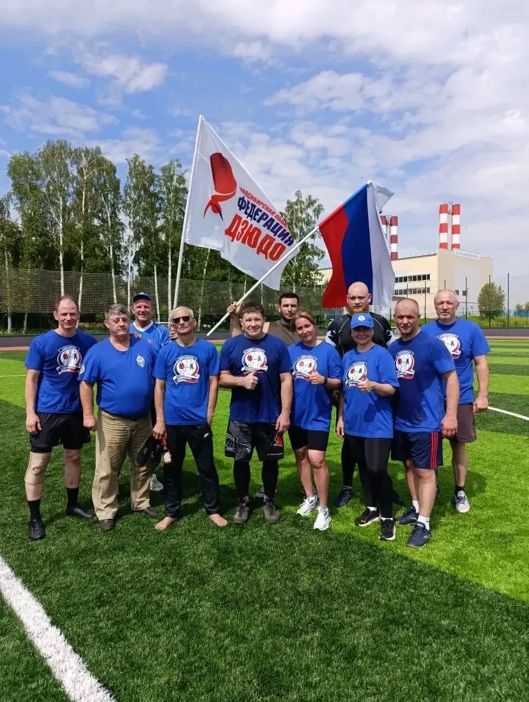 🇷🇺 В честь Дня России состоялся дружеский футбольный матч между командами Центра спортивной борьбы