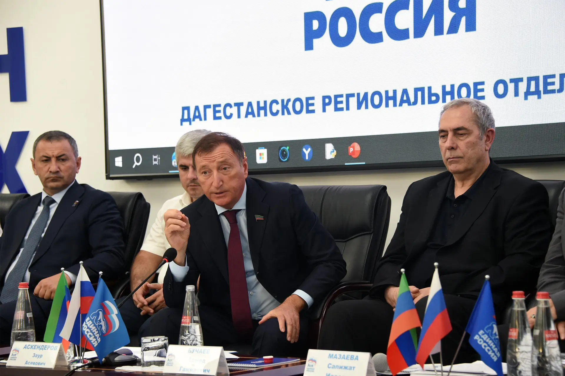❗️Заур Аскендеров обозначил ключевые задачи кандидатов в депутаты в рамках избирательно...