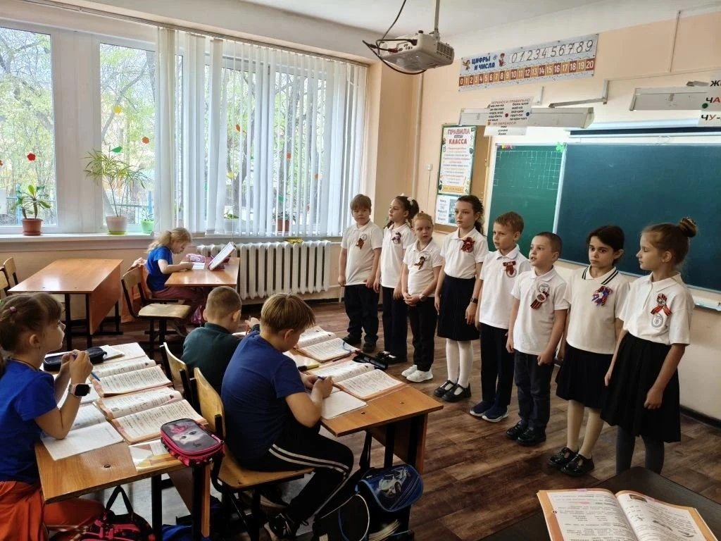 Возгордимся нашими дедами 🇷🇺✨ С них пример достойный мы возьмем 🎖️. Подвиг их пусть нас научит с Вам