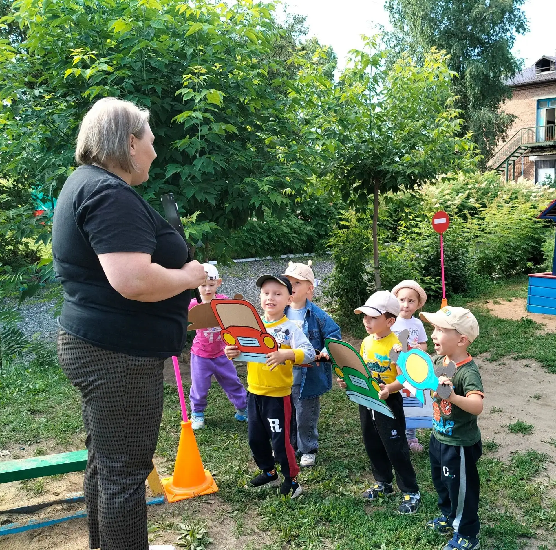 ✨Сегодня, в рамках пятничных игр в нашем саду прошло несколько интересных мероприятий, на которых на