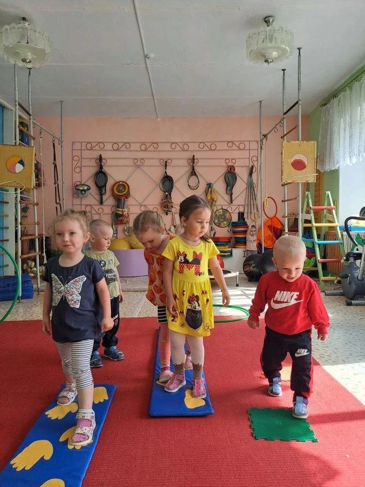 В детском саду прошёл замечательный «День тропы здоровья»! Воспитатель Нестерова Татьян...