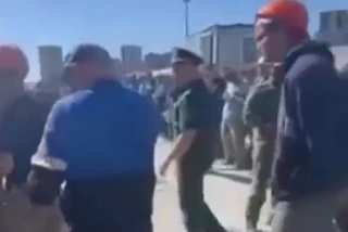 Военные следователи СК России провели очередной рейд по строительным площадкам в Ростове-на-Дону. Це