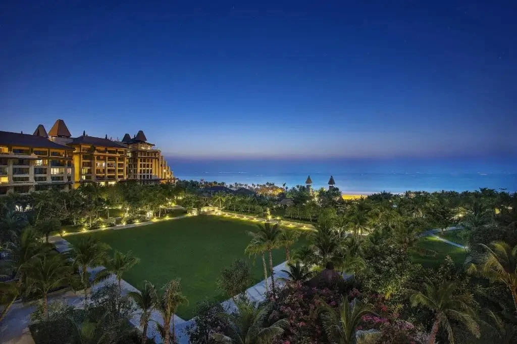 КИТАЙ 🇨🇳 ХАЙНАНЬ  🌟Raffles Hainan 5*  Один из самых роскошных отелей острова Хайнань со своим пляжем