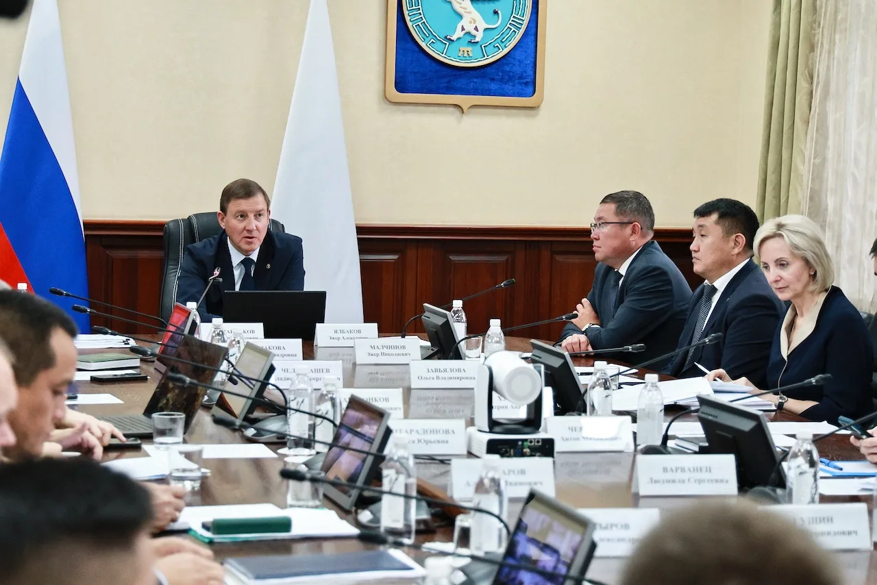 Главный вопрос заседания Правительства - бюджет на 2027 год и плановый период. Основа д...