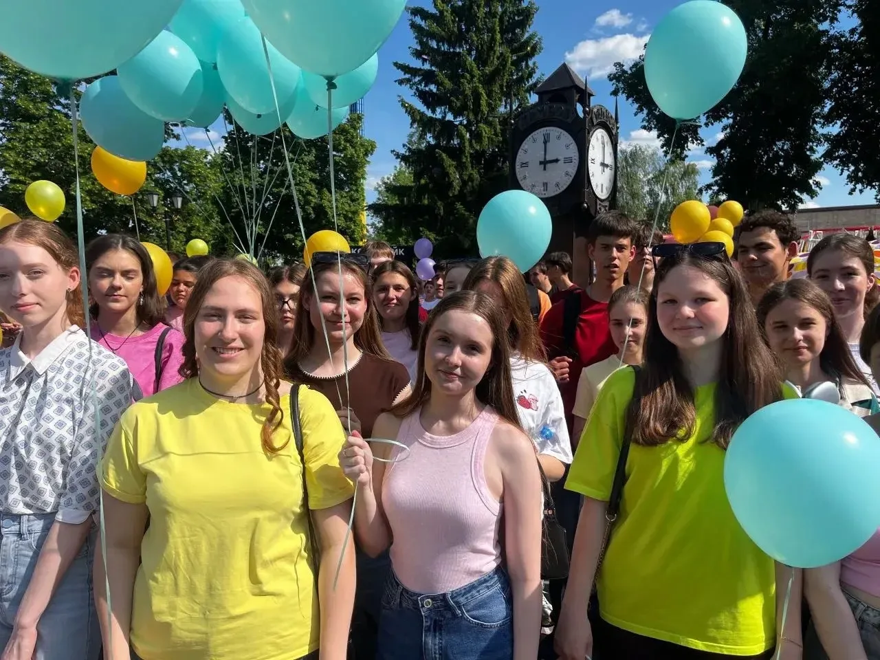 🎓✨ Город, который помнит нас 🏙️❤️  Одиннадцатиклассники Лицея №14 сегодня стали участниками мероприя