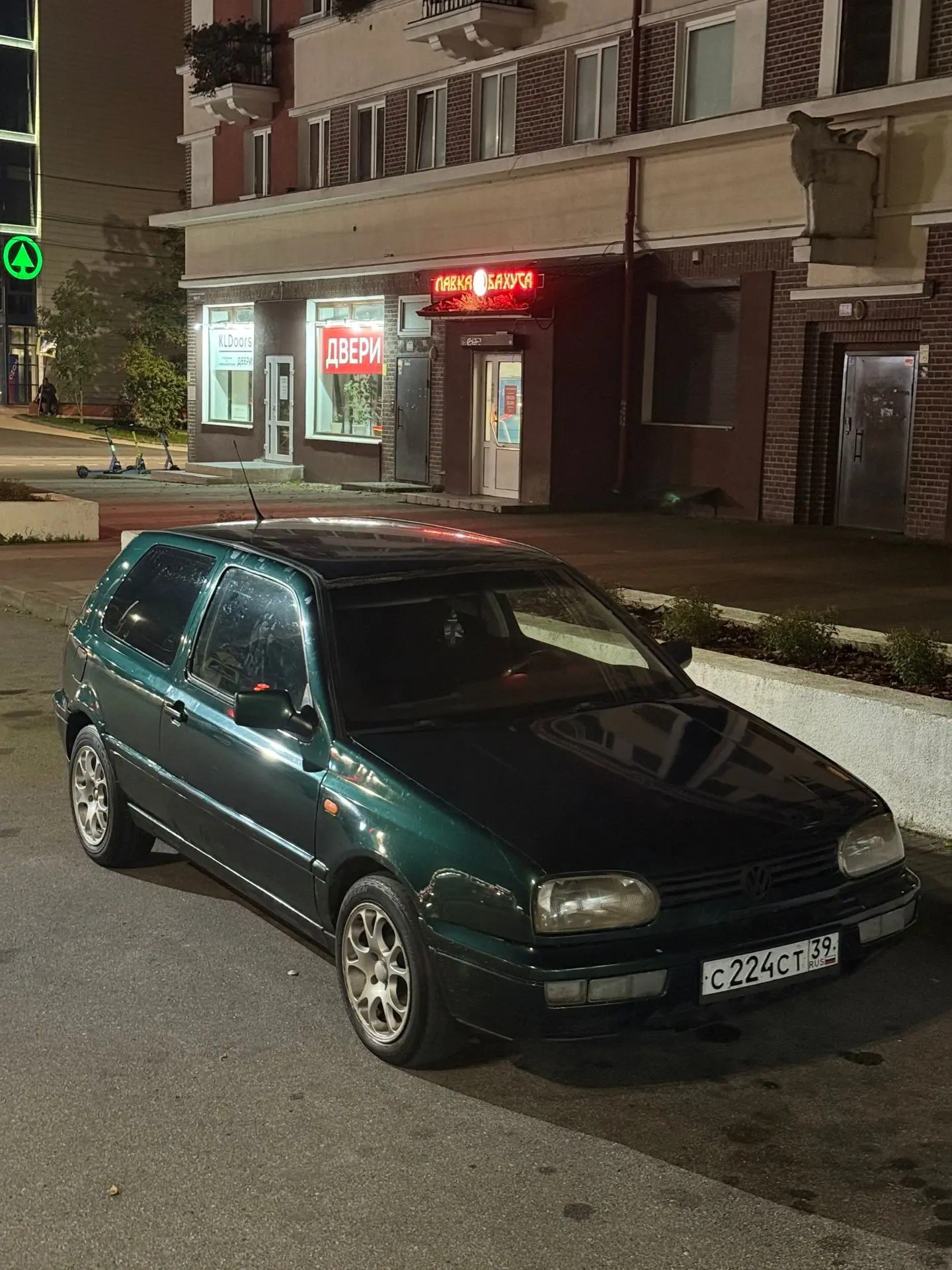 Продам гольф 3 1.8 1996 год
