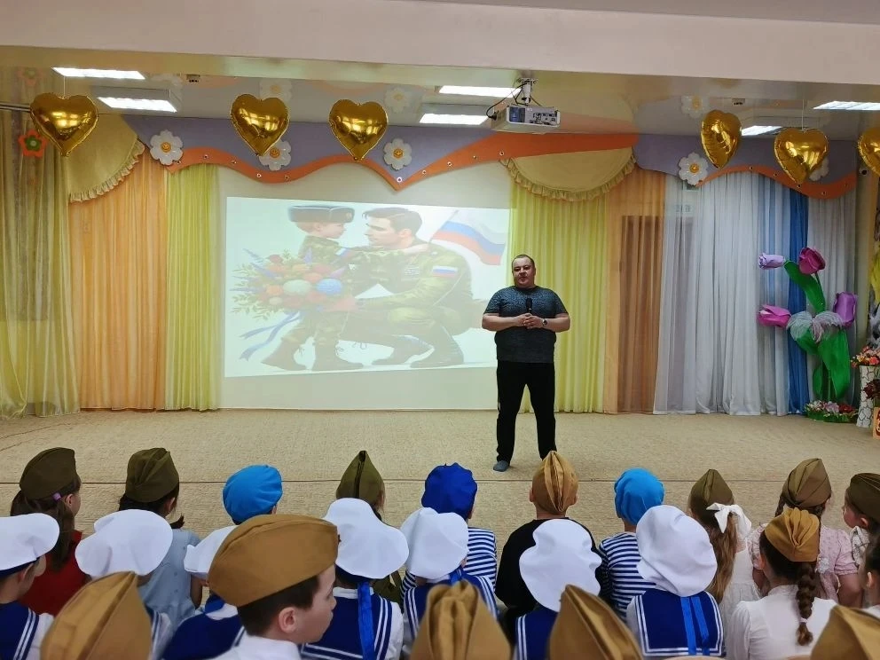 В год дошкольного образования мы продолжаем  работать над патриотическим воспитанием детей.
Сегодня 
