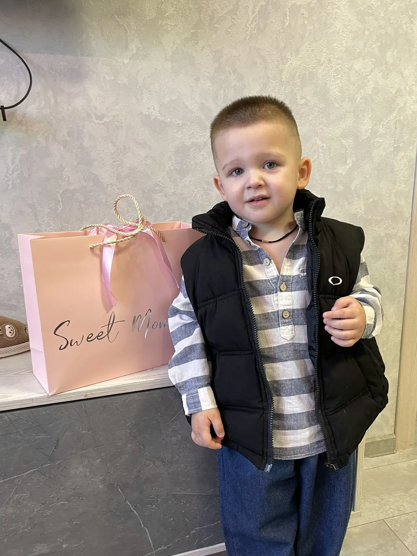 А это мы вчера ходили на день рождения подружки 😊❤️