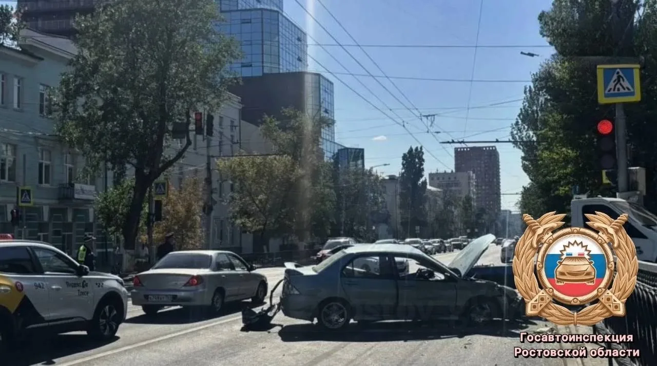 Женщина-пешеход погибла после ДТП на Красноармейской и Семашко в Ростове. 28-летний вод...