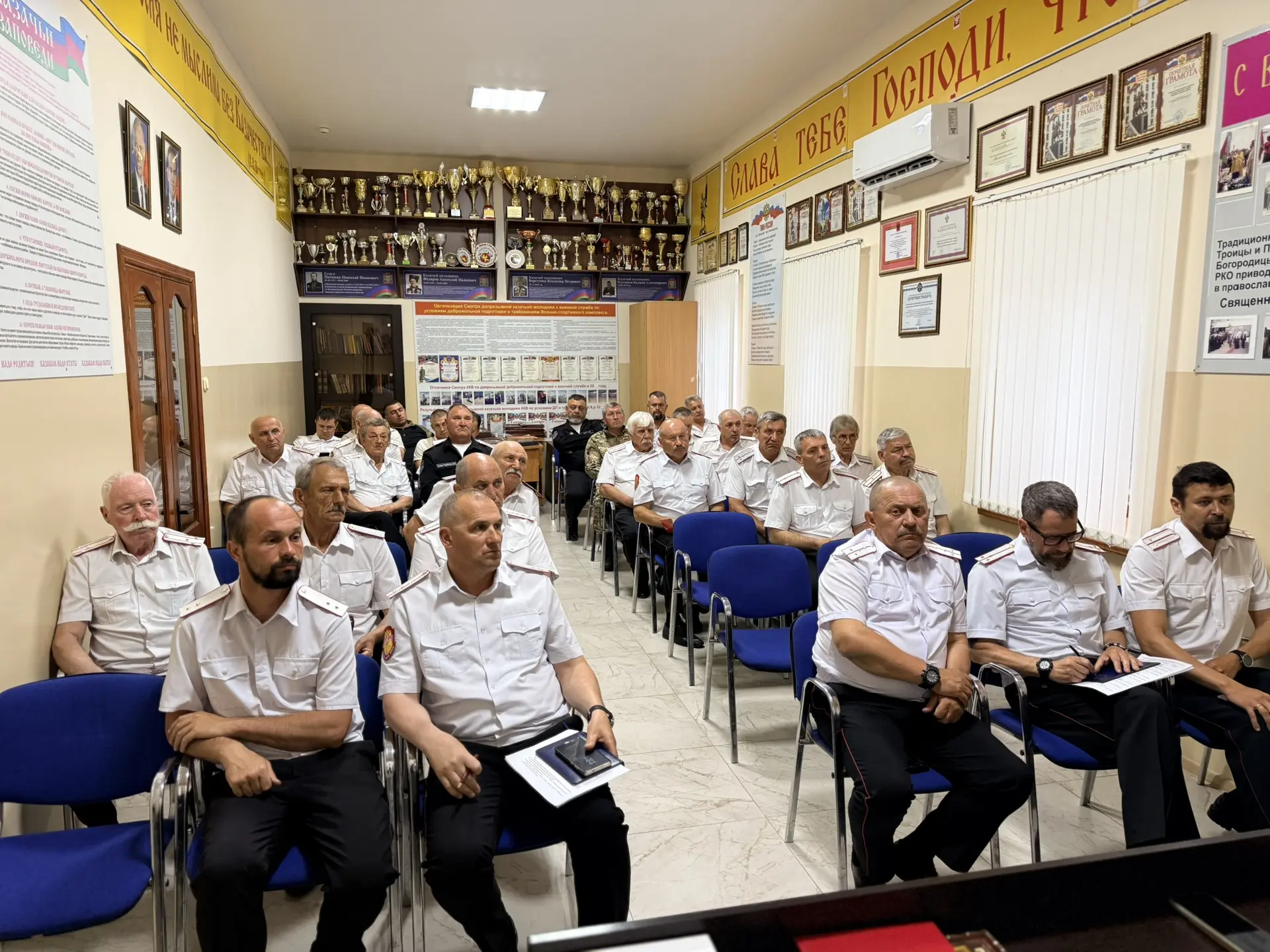В штабе Анапского районного казачьего общества прошло заседание Совета атаманов