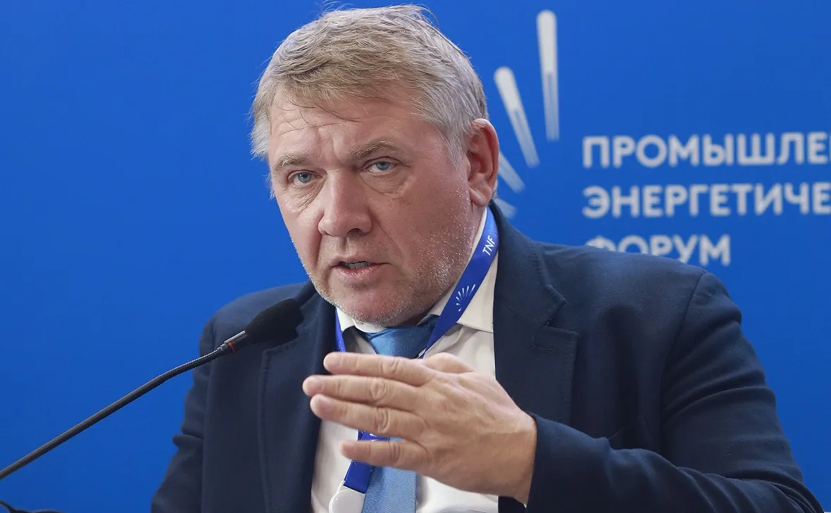 Главу госкомиссии по запасам полезных ископаемых задержали с поличным