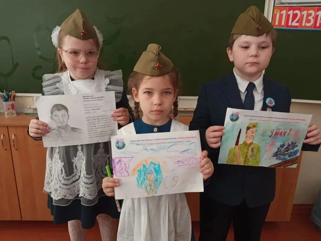 ⭐🕊️ «Звезда Победы» и «Журавли Победы»  Ученики 1–4 классов 1 корпуса приняли активное участие в пат