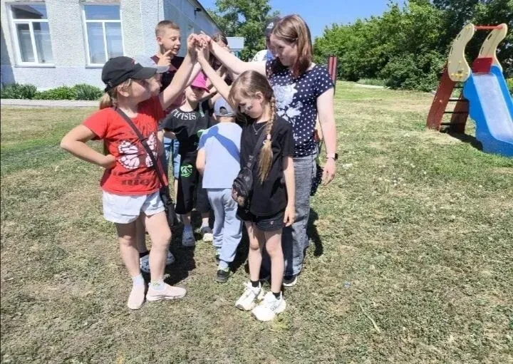 В Кармаклинском ДК проведена игровая программа "Хоровод дружбы", посвящённая Году единства народов Р
