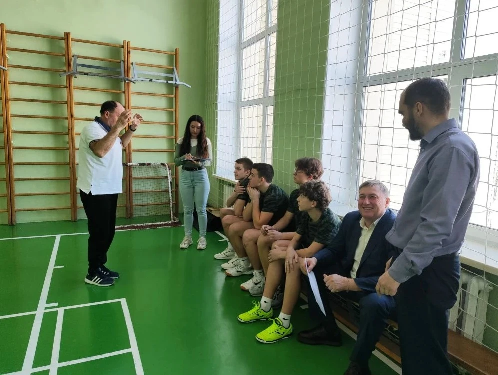 «Ни шагу назад!»🥇