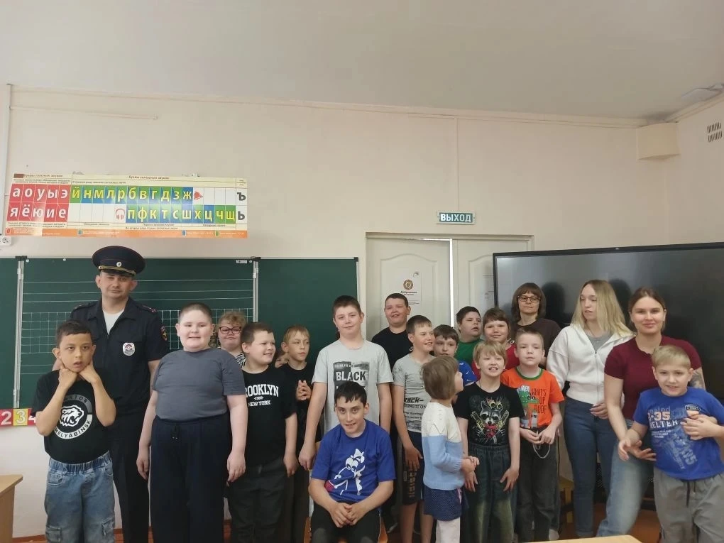 03.06.2026 в рамках профилактической акции "Внимание, дети!" 
инспектором Госавтоинспекции МО МВД Ро