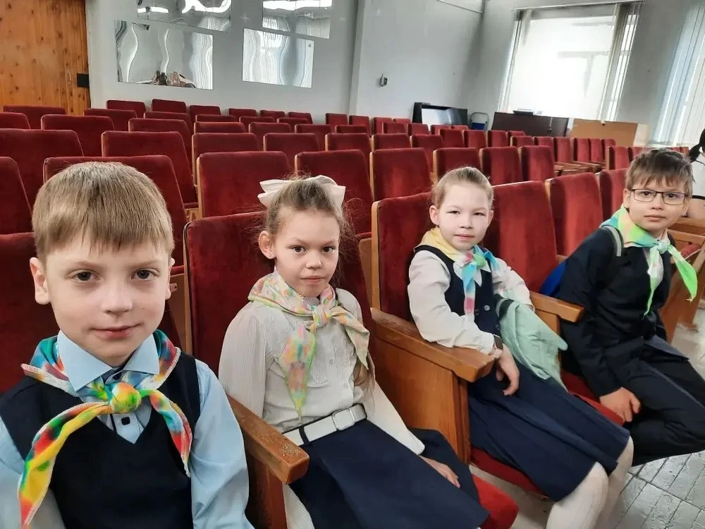 🧠Поздравляем сборную команду 2-х классов — победителей интеллектуального конкурса «Соображалки»! 🎉  