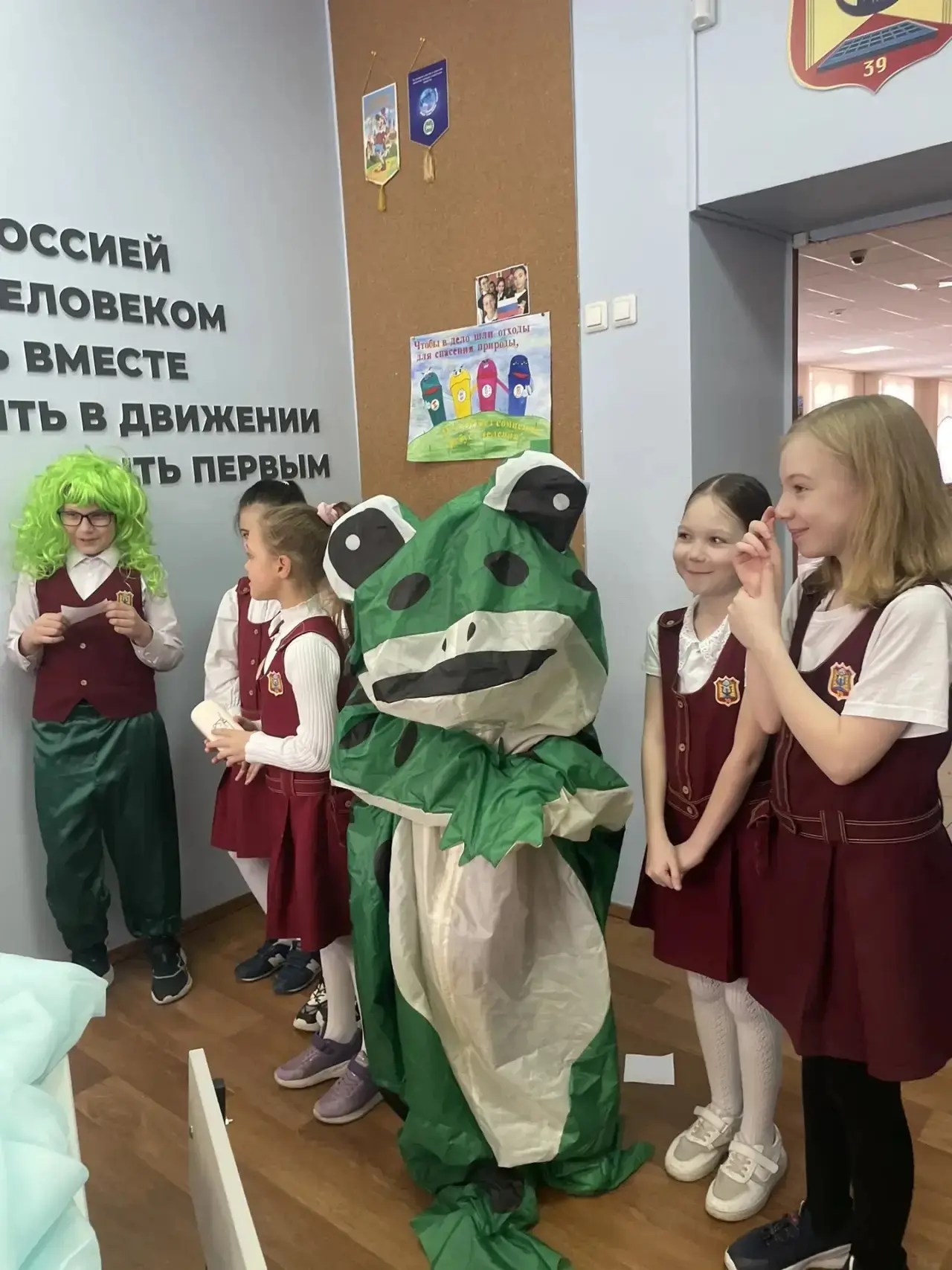 🎭 Как за пять минут оживают сказки? История одного театрального дня  27 марта, во Всемирный день теа