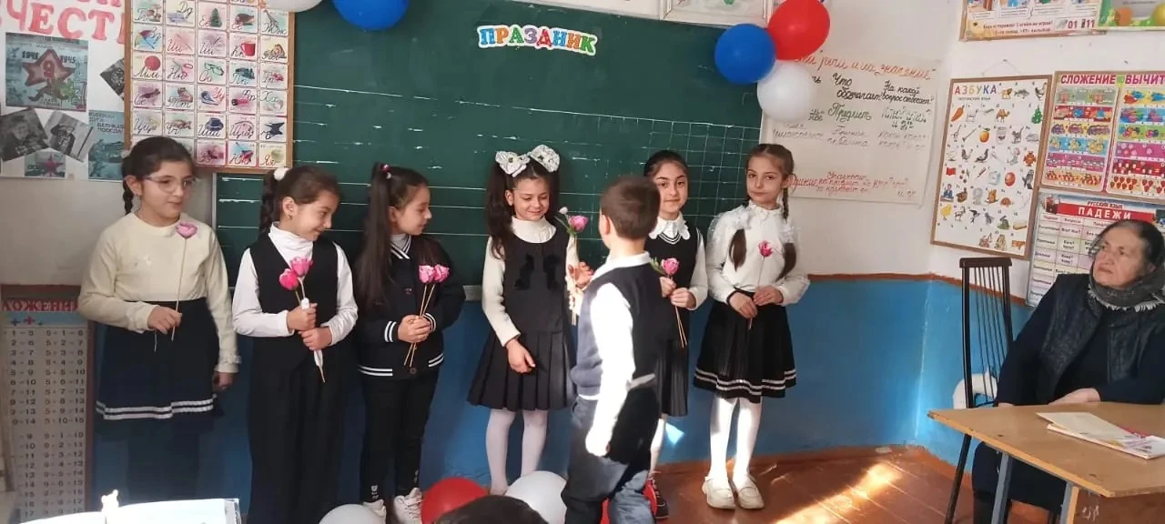 🌹6.03.2026г. в нашей школе прошла торжественная линейка, посвященная Международному же...