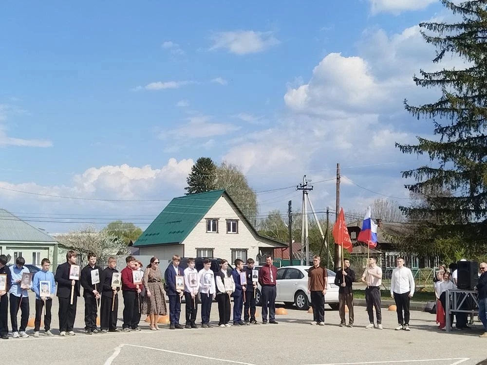 В преддверии великого праздника - 9 мая на площади имени Ленина проходят репетиции, в к...
