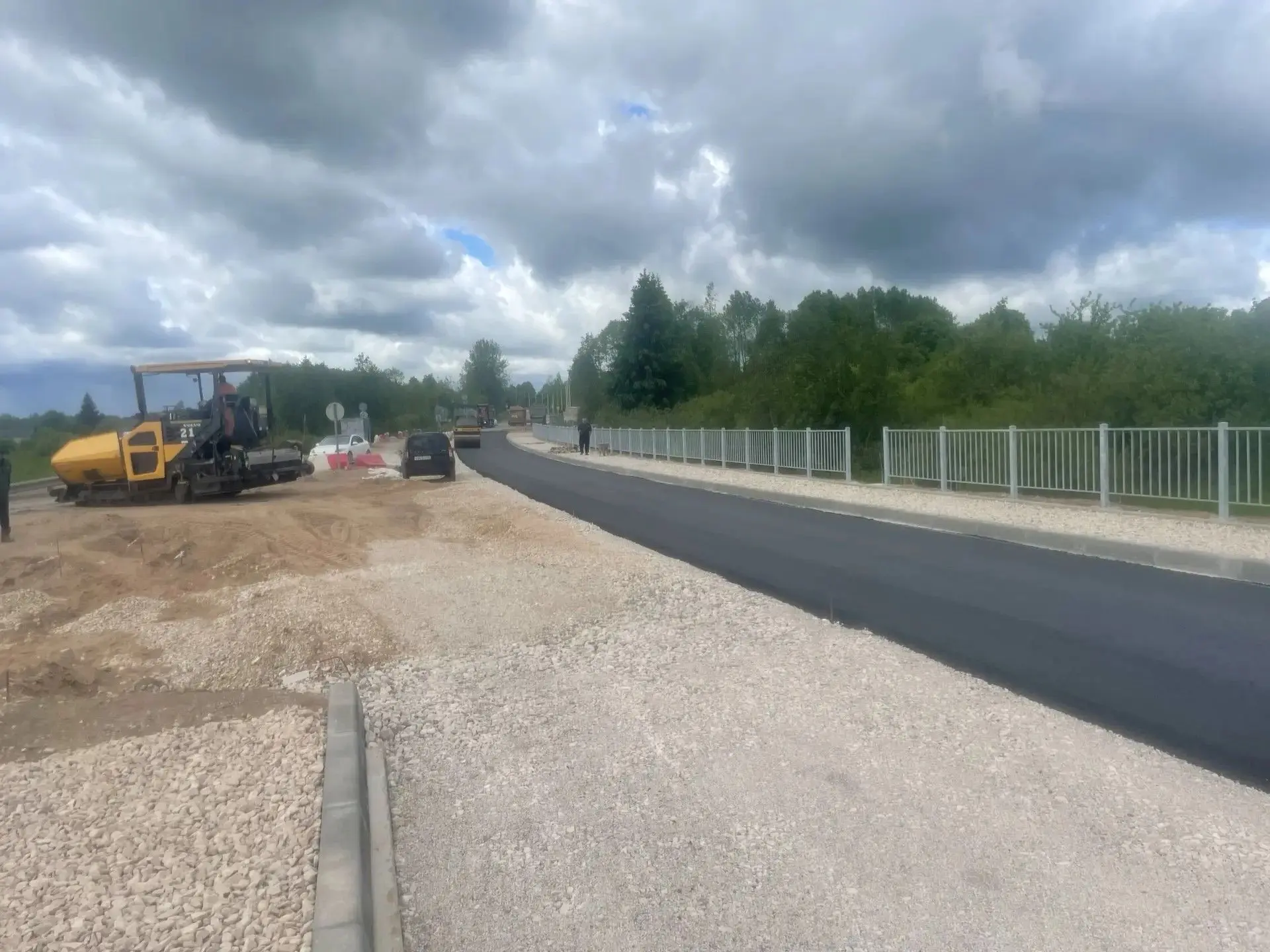 🏗️ В Островском округе продолжается капитальный ремонт моста через реку Щепец в рамках...