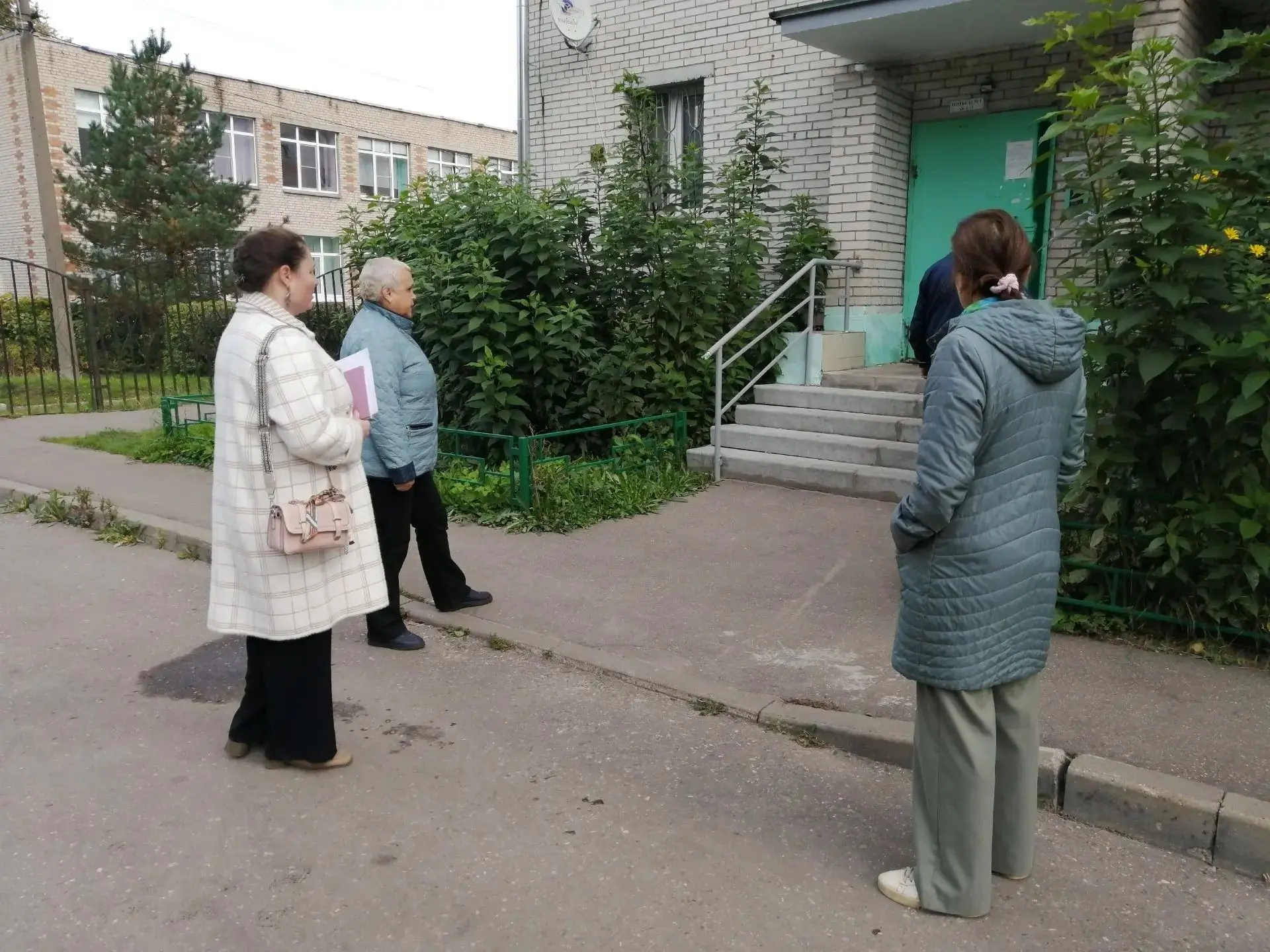 Сегодня состоялась повторная рабочая встреча с председателем Совета многоквартирного до...