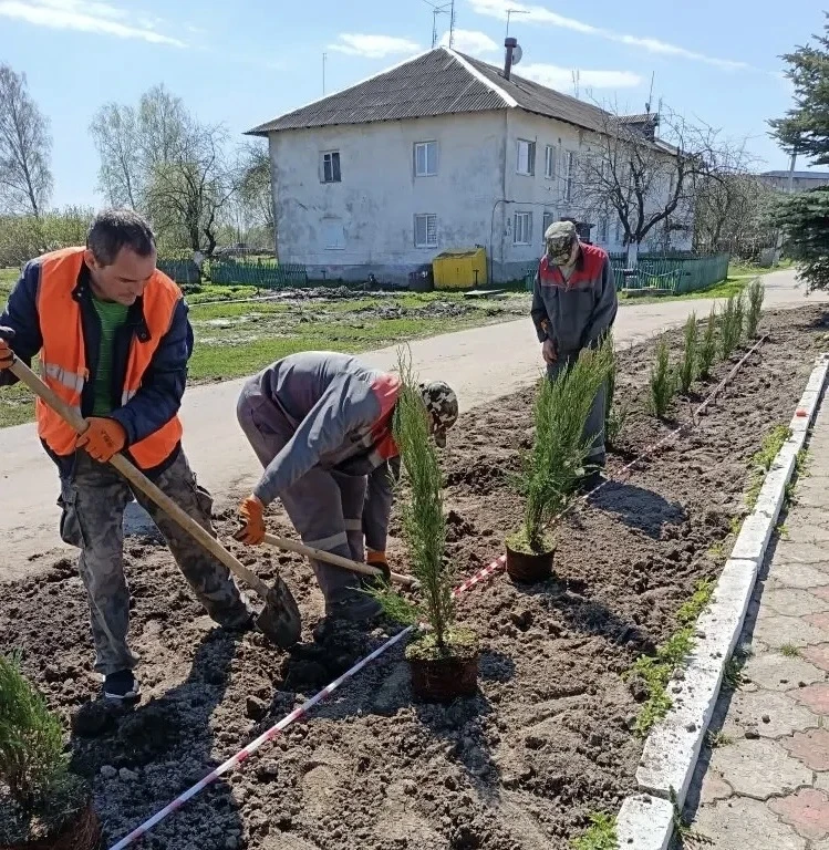 К 81‑й годовщине Великой Победы памятник «Воинской Славы» преобразился, словно ожил под...