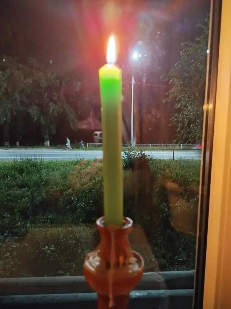 День памяти и скорби 🕯️

Сегодня, в день памяти и скорби, родители и учащиеся школы №2 города Зелен