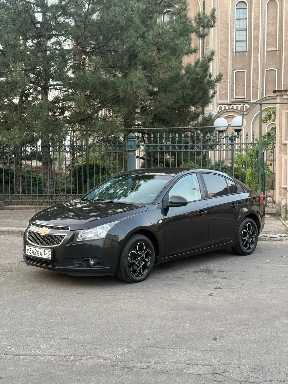 Продается Chevrolet Cruze 2012 год 1.6 МКПП