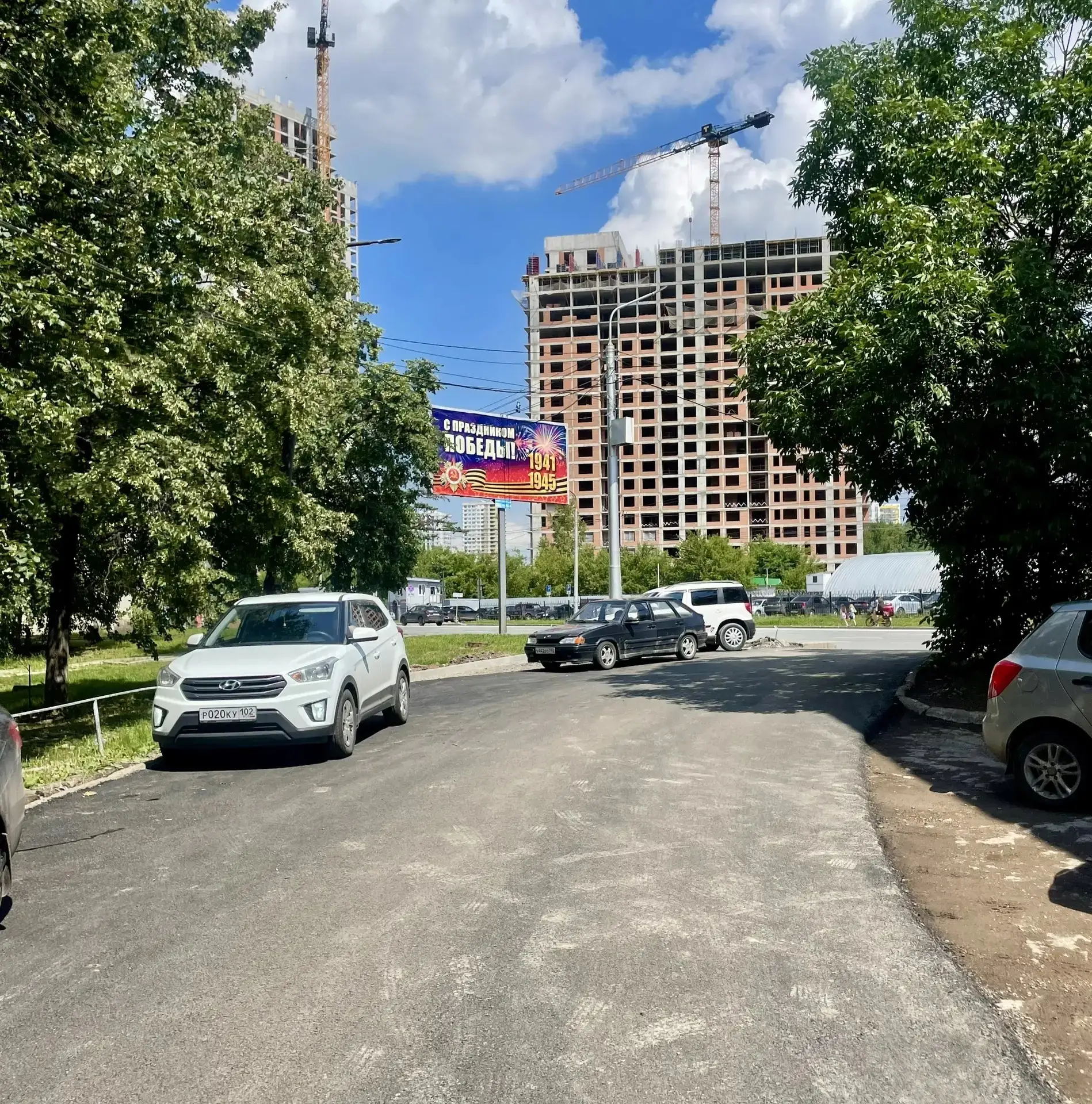 🏡 #ДорогакДому : Октябрьский район Уфы

В Октябрьском районе Уфы полностью обновили асфальт в межкв