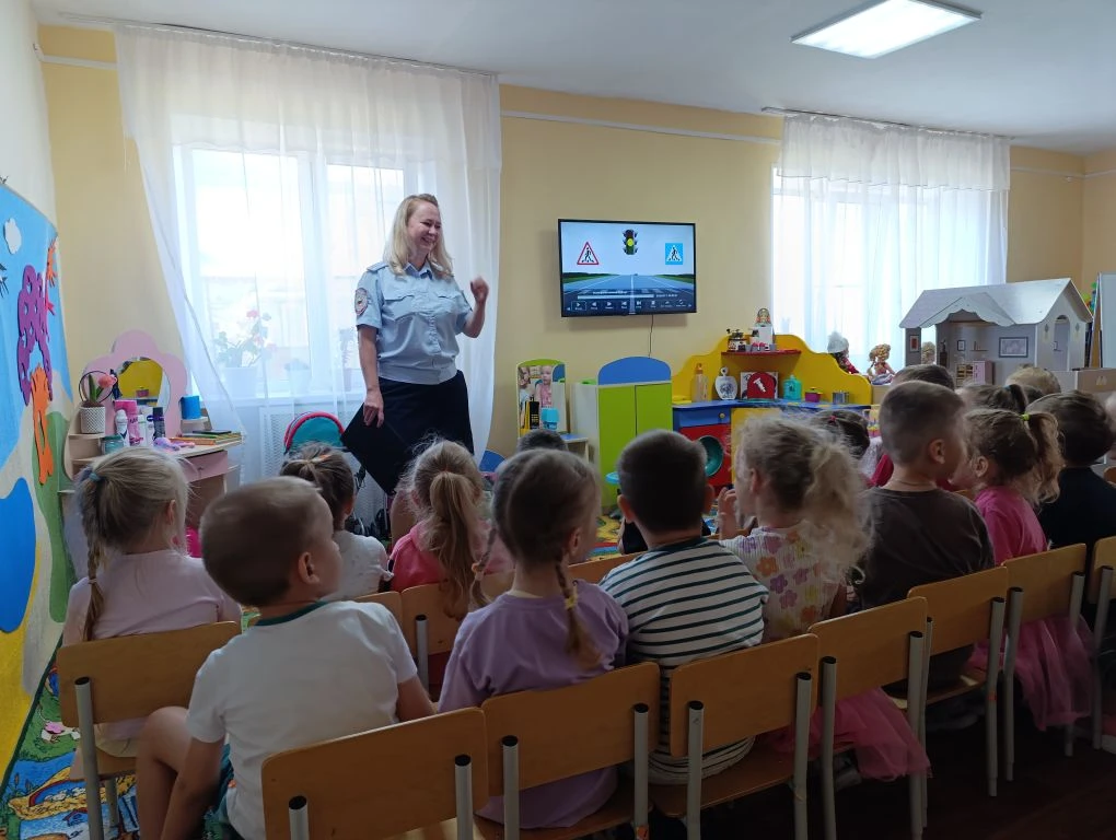 🚔 2 июня в нашем детском саду прошло мероприятие, направленное на профилактику  дорожно-транспортно