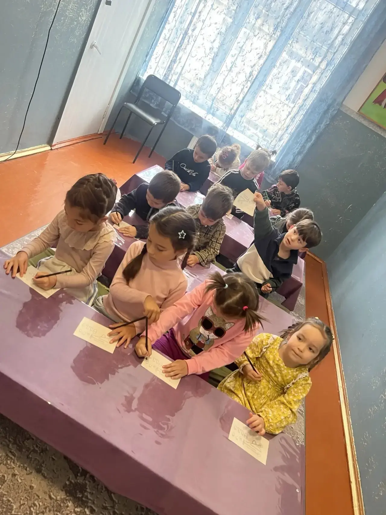 📚Сегодня в группе «Ромашка» 🌼прошло занятие по родному языку на тему «Ишде керек затл...