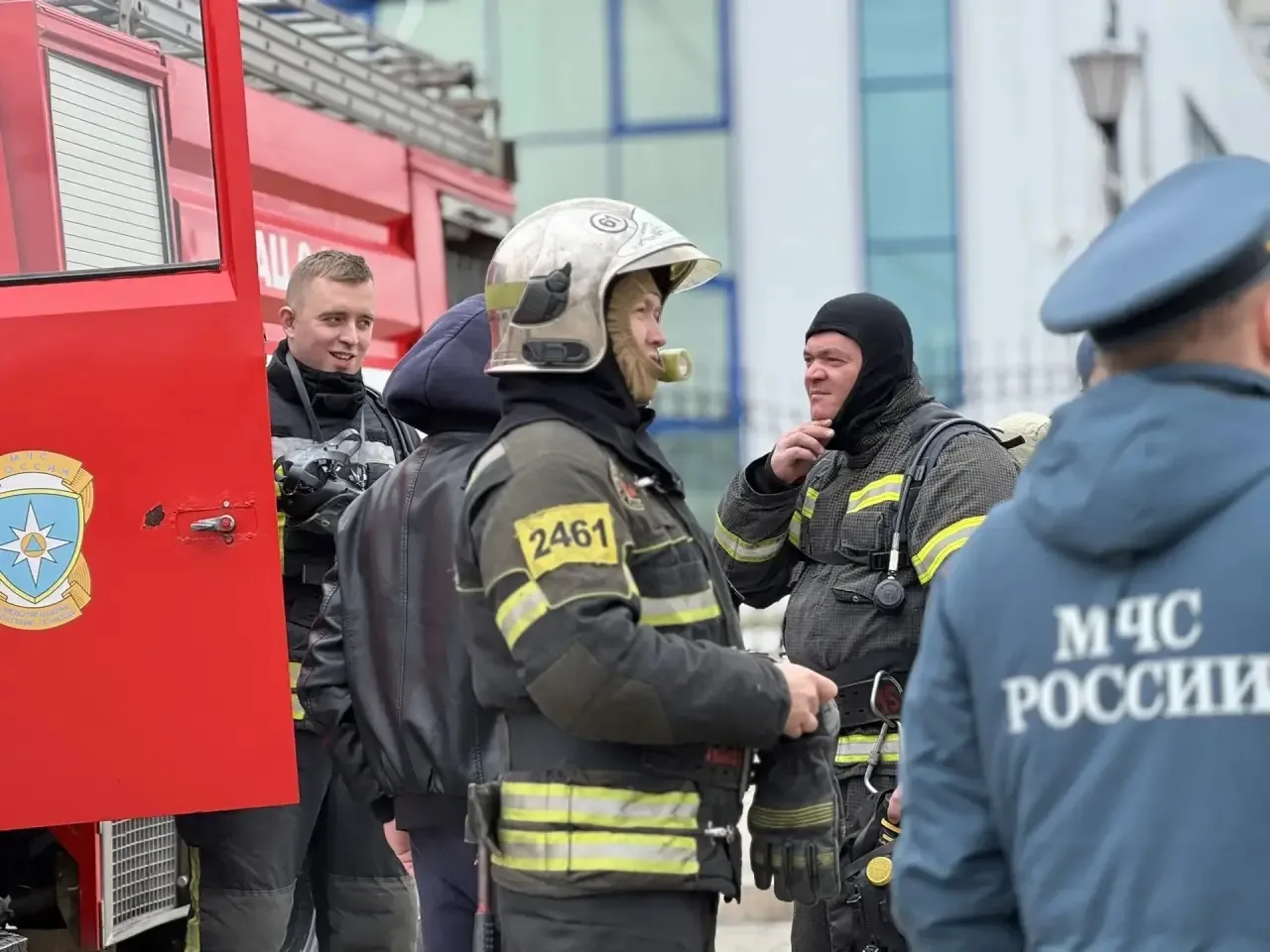 Смотр техники, мастер-классы и сотни людей: на Губернаторской площади Можайска отметили День пожарно