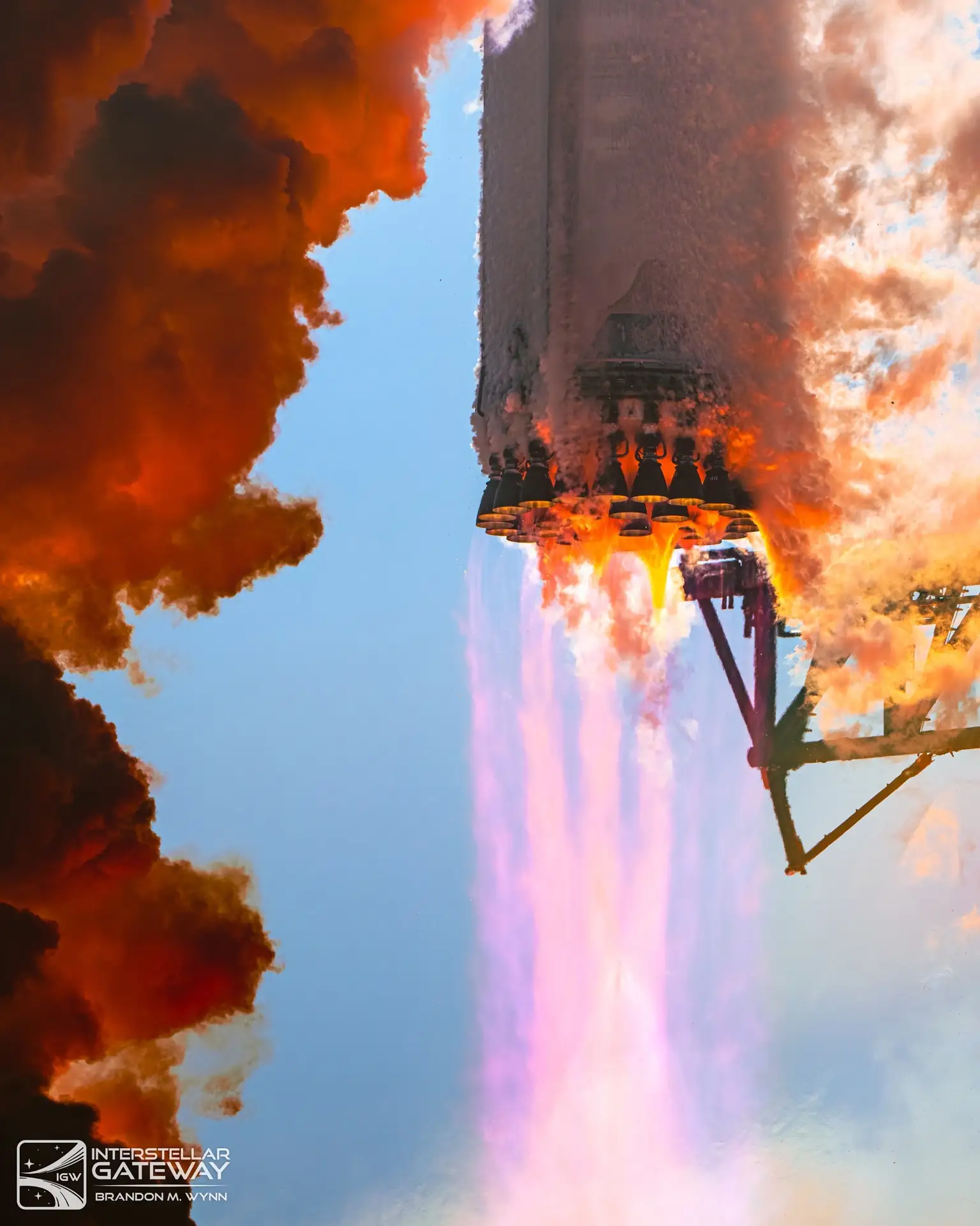 Просто несколько красивых снимков недавнего полёта Starship V3 🚀