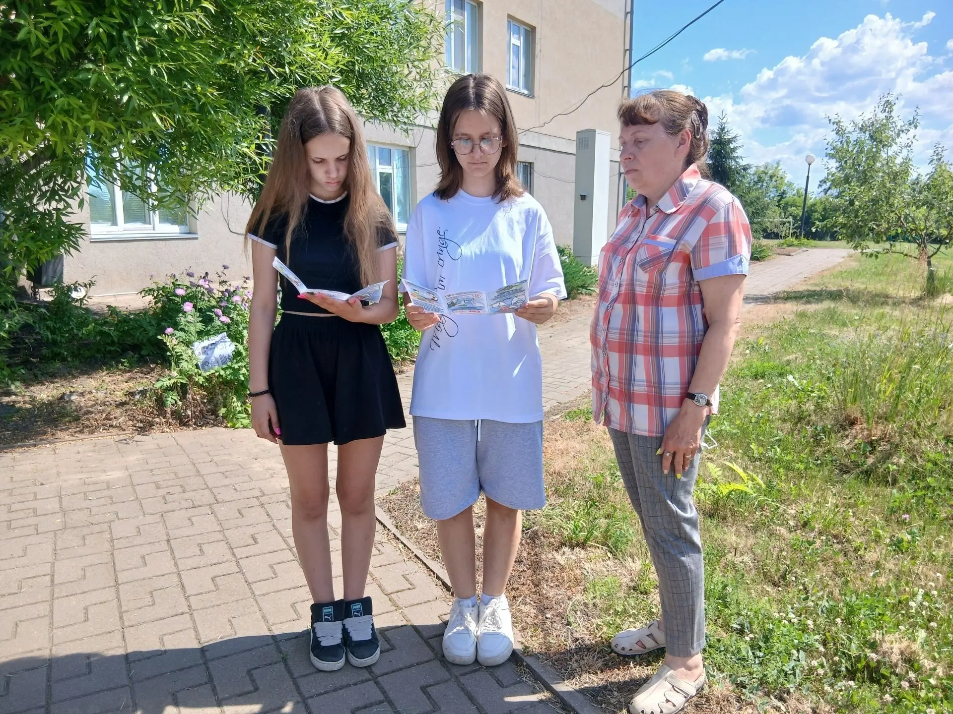 В рамках общероссийской акции «Защитники Отечества» сотрудниками Хотмыжского центрального сельского 