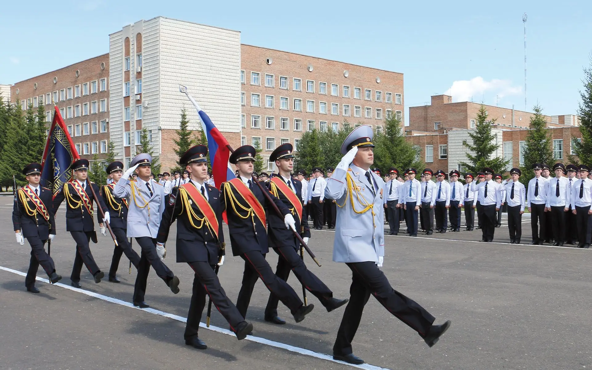 В 2026/2027 г.г. в школе № 11 (Путилова, 2) откроется специальный 10-й класс правоохран...